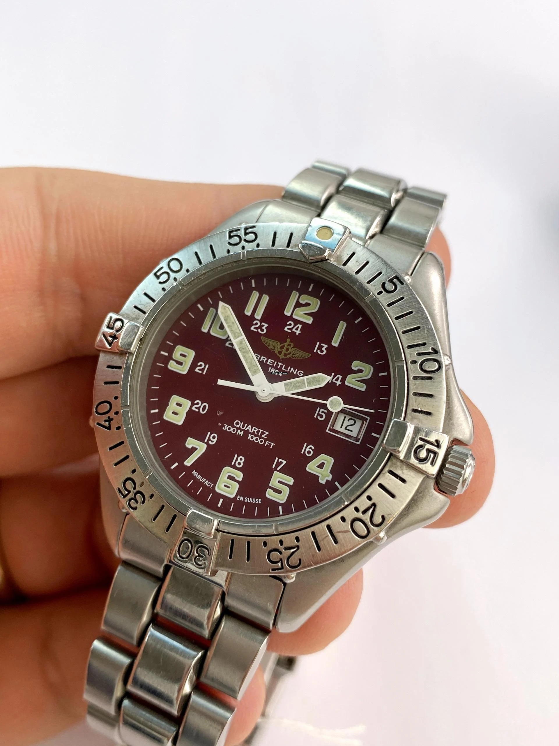  Breitling Colt Quartz ref A57035 Burgundy Bordeaux Red Dial Colt Quarz Quartz A57035 