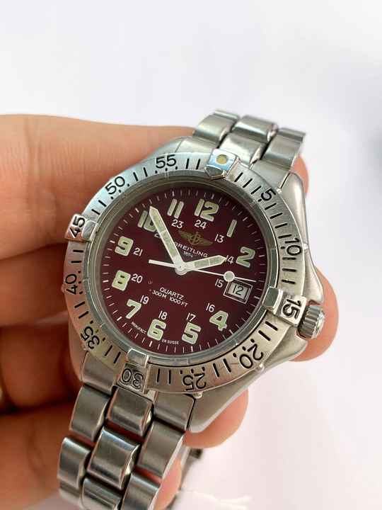 Breitling Colt Quartz ref A57035 Burgundy Bordeaux Red Dial Colt Quarz Quartz A57035 