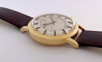 Thumbnail von Jaeger-LeCoultre Memovox Servierte (580e) Memovox Solid Gold Bumper Automatik Datum 37mm