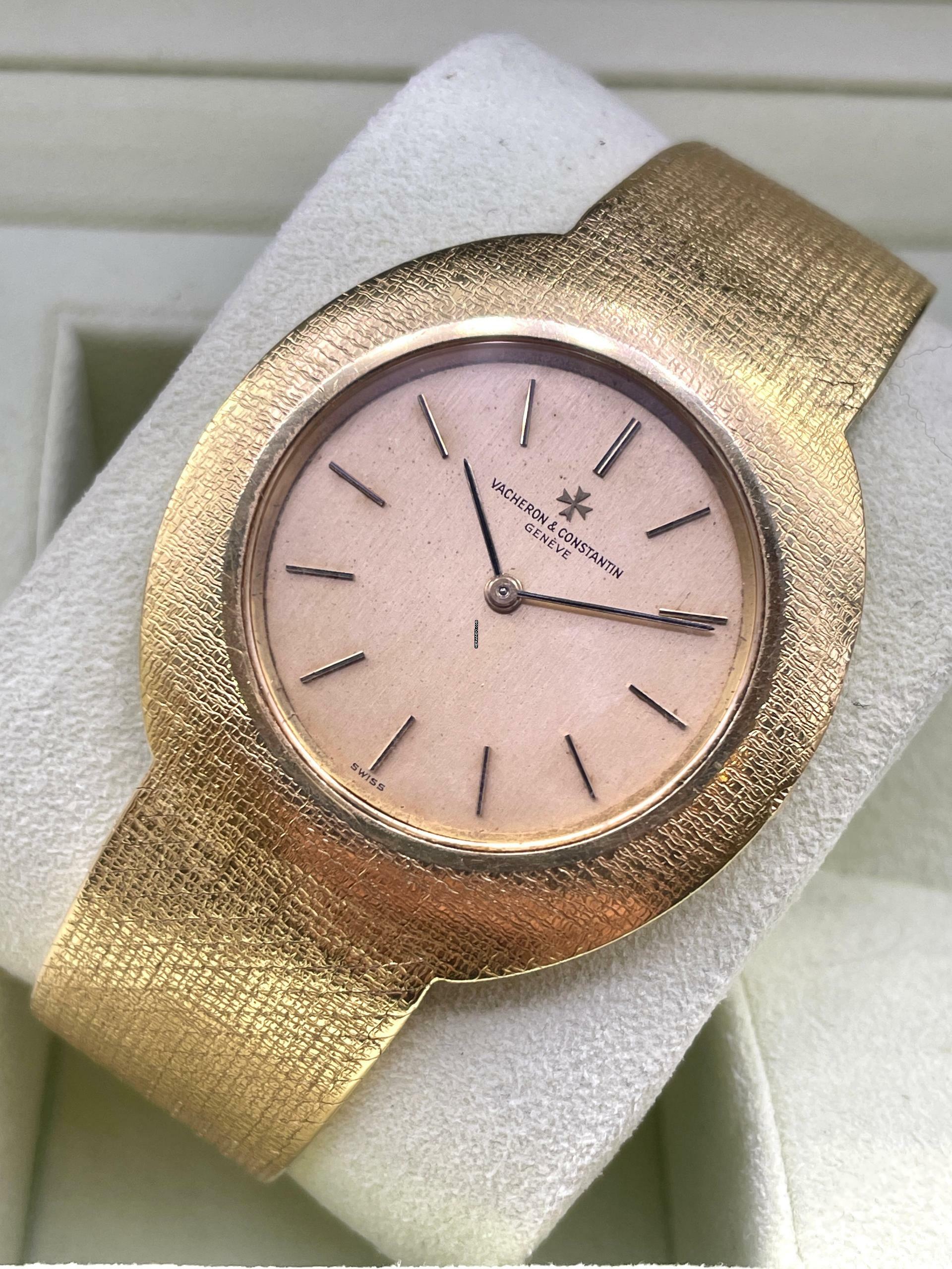 Thumbnail von Vacheron Constantin Classic Vintage 1960-1970 FULLGOLD 18KT. Rare Vintage Men's Watch 40x40mm handwinding