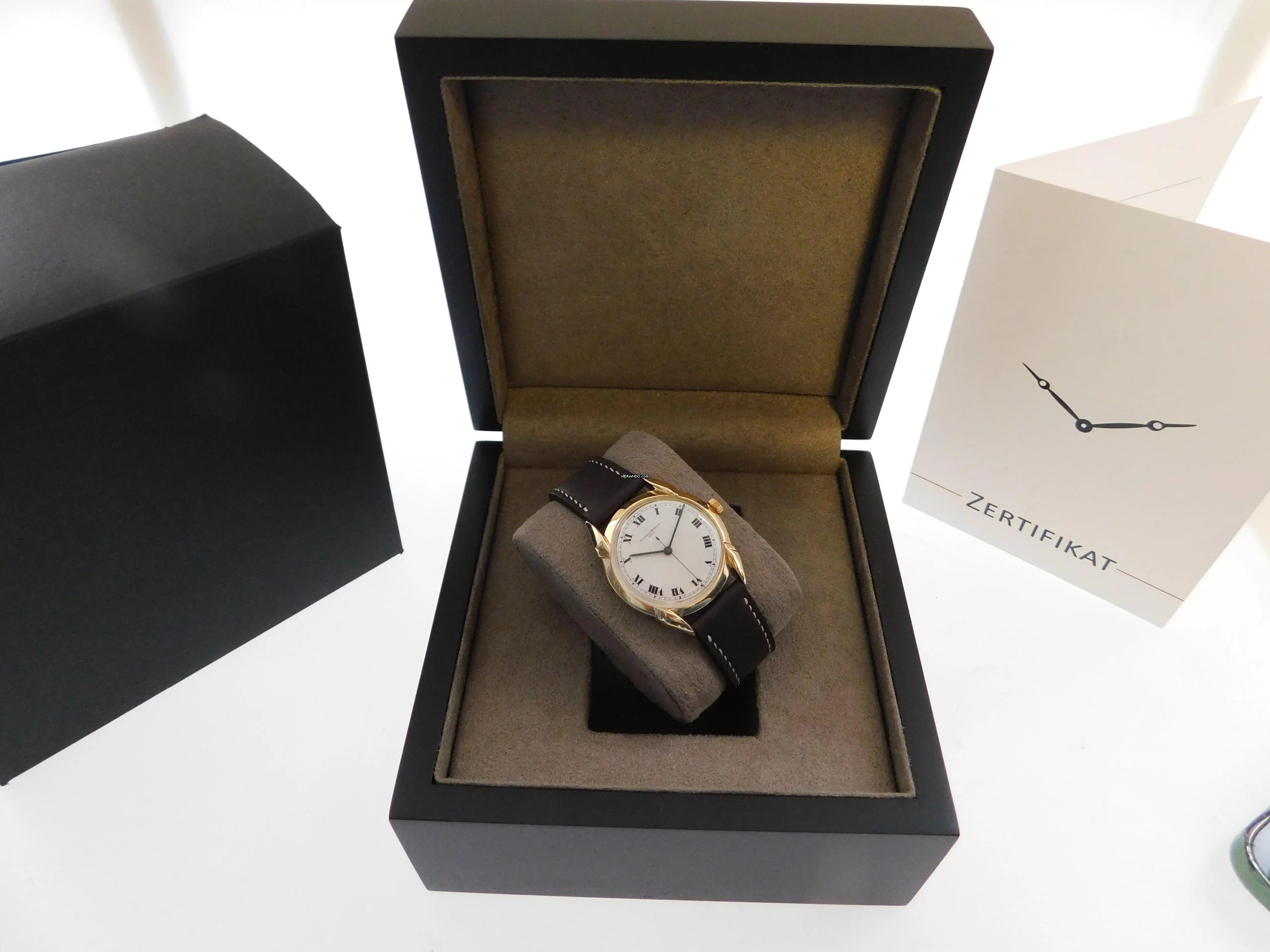  Vacheron Constantin Fancy Lugs 18 Karat Gelbgold email Dial Herrenuhr Rarität im Top Zustand seltenes Herrenmodell mit Handaufzug P 454 / 5B 34 mm 