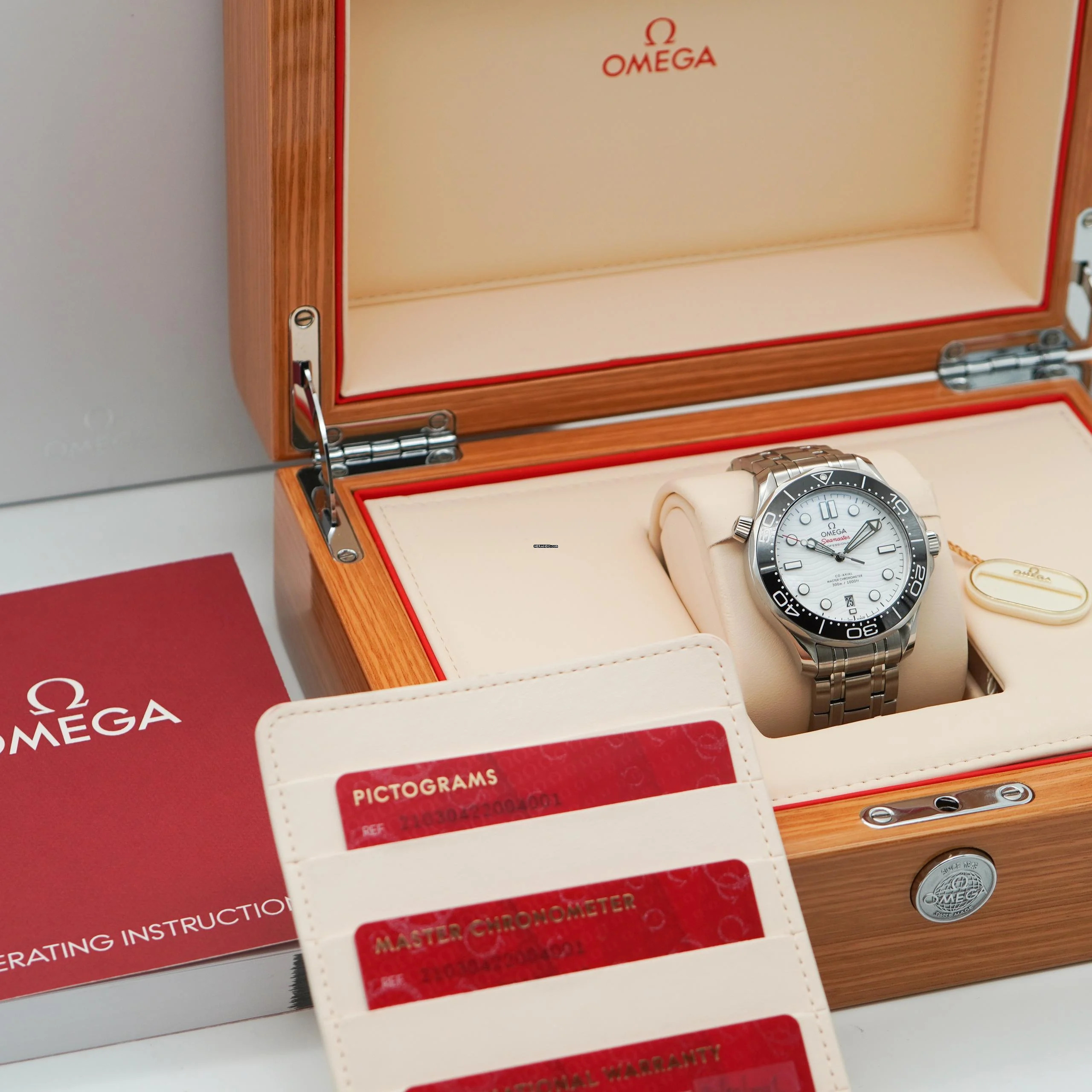 Thumbnail von Omega Seamaster Diver 300 M 210.30.42.20.04.001