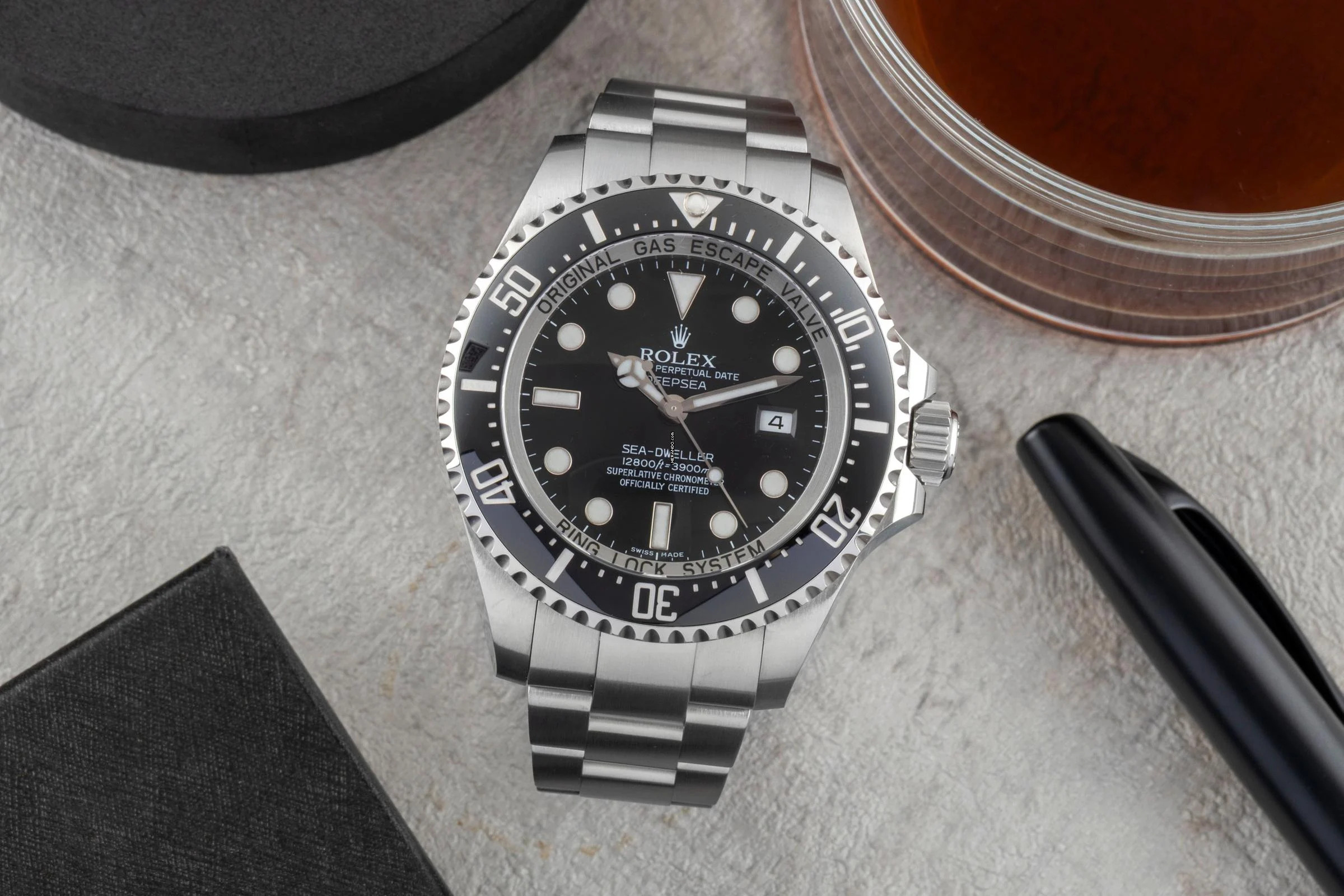  Rolex Sea-Dweller Deepsea Black Dial Oyster Stahl Automatik Ref. 116660 Papers 