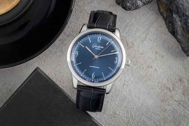  Glashütte Original Sixties Senator Sixties Herrenuhr Ref. 1-39-52-06-02-04 Papiere 