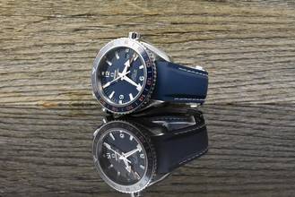 Thumbnail von Omega Seamaster Planet Ocean Gmt GoodPlanet / Blue Ceramic - Box & Papiere