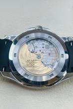 Thumbnail von Patek Philippe Aquanaut (with first buying receipt) NEW,UNWORN + BOX&PAPERS + NEW Clasp and Movement