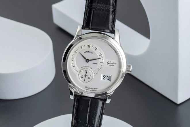  Glashütte Original PanoMaticDate Stahl Automatik Herrenuhr Ref. 90-01-02-02-04 