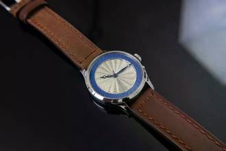 Thumbnail von Trenyo Freehand Double Guilloche Dial with 925 silver