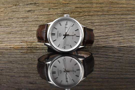  TAG Heuer Carrera Calibre 5 Date Day Silver Dial Automatik - Full Set 2024 