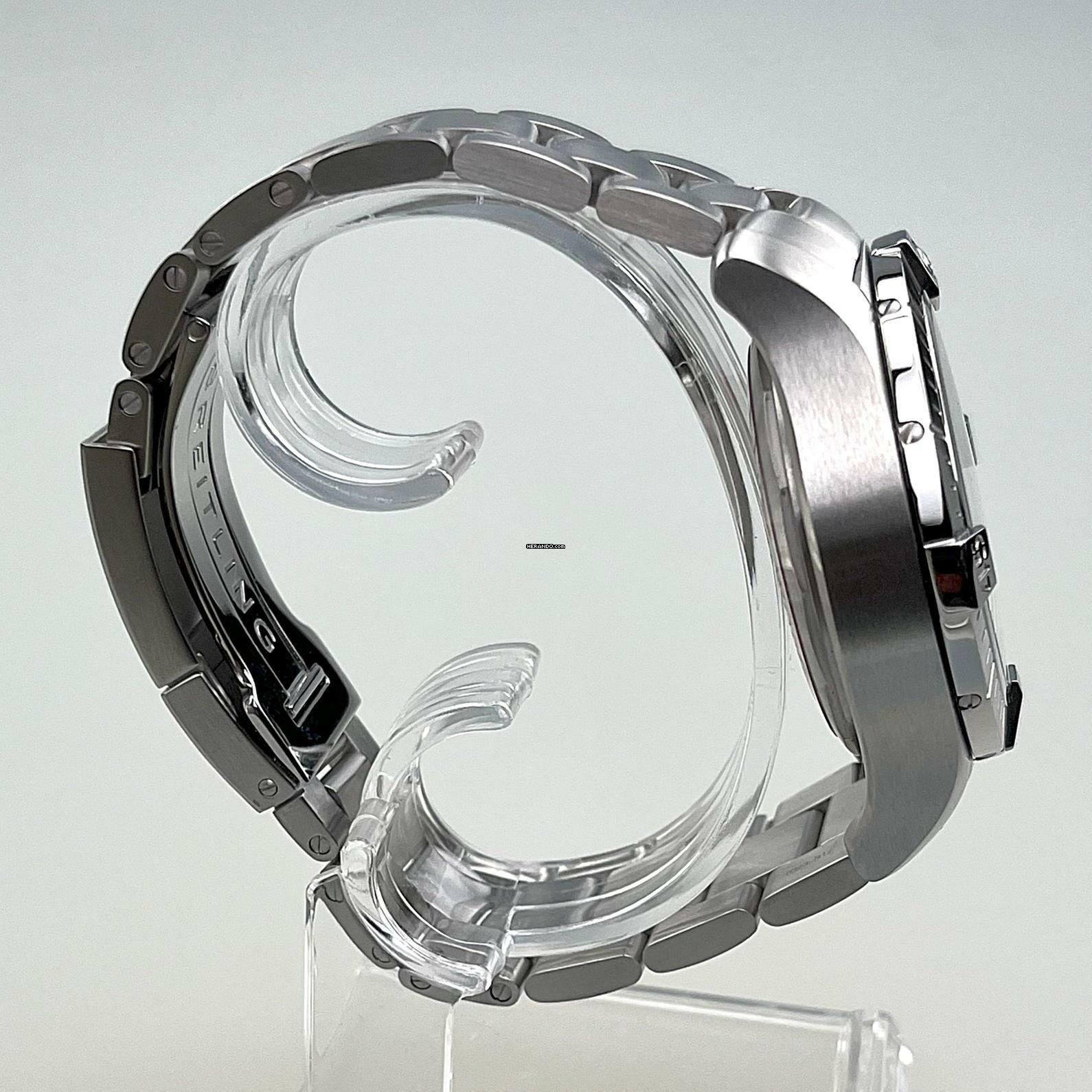 Thumbnail von Breitling Avenger Chronograph GMT 45 Automatik Stahl neuwertig deutsche Auslieferung EK 08/2023 Full Set inkl. Pricehangtag Lünettenschutz