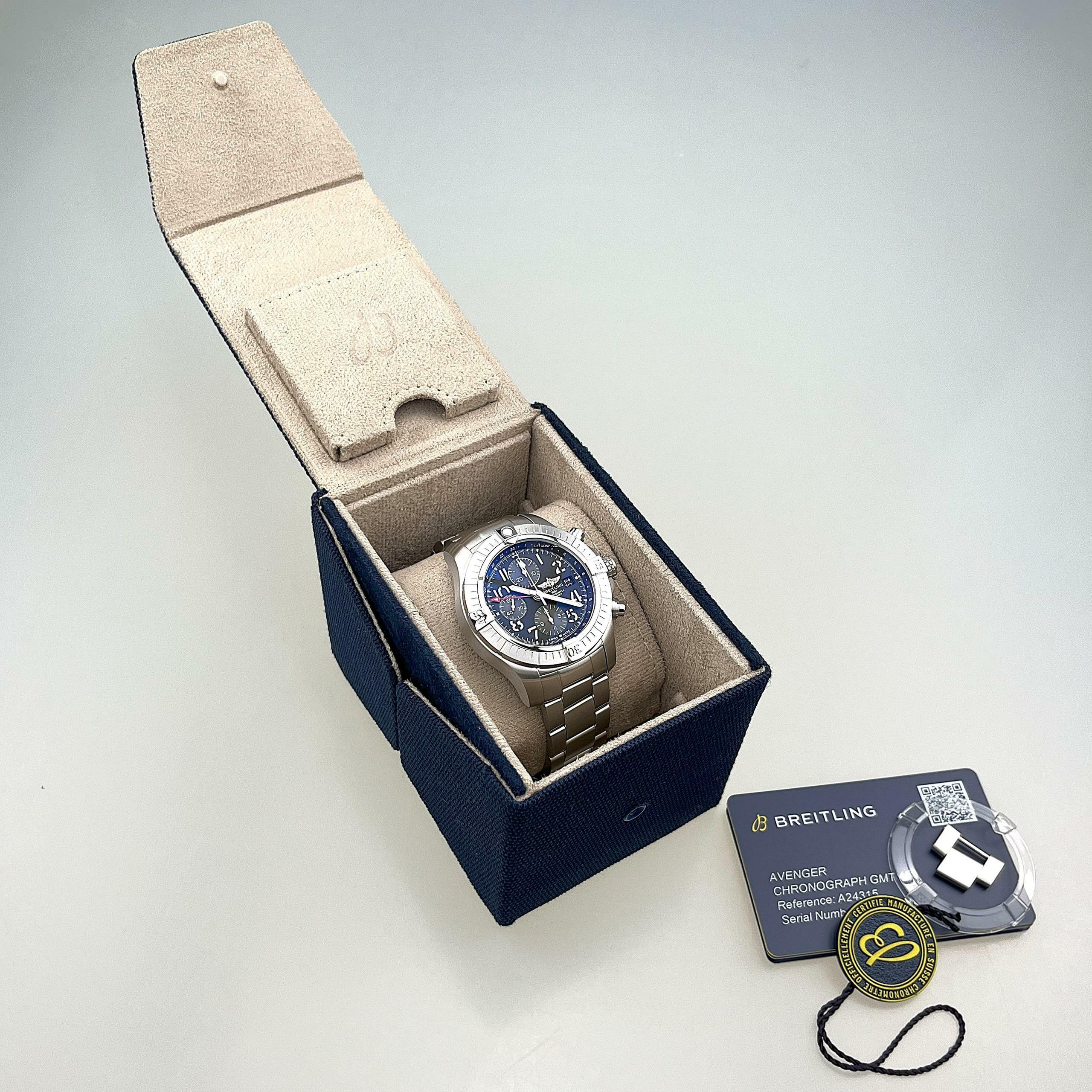 Thumbnail von Breitling Avenger Chronograph GMT 45 Automatik Stahl neuwertig deutsche Auslieferung EK 08/2023 Full Set inkl. Pricehangtag Lünettenschutz