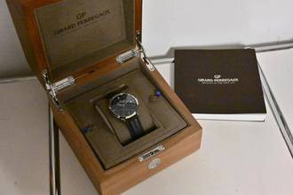 Thumbnail von Girard Perregaux 1966 18k White gold Blue Smoked Dial 41mm 49527-53-432-BB4A