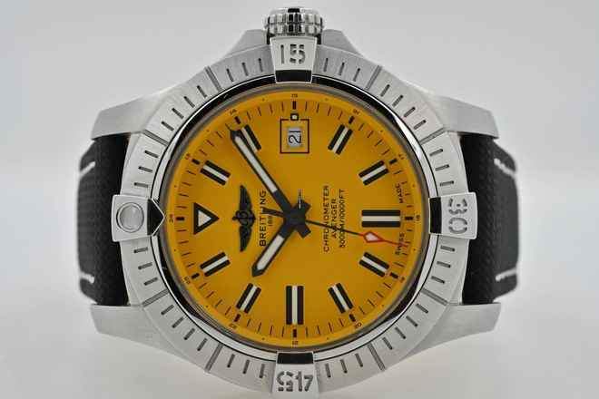 Breitling Avenger Seawolf 45 Gelb Yellow A17319 