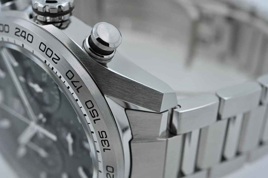  TAG Heuer Carrera Chronograph 44mm Green CBN2A10.BA0643 