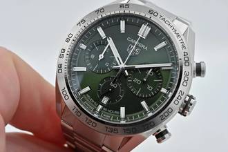 Thumbnail von TAG Heuer Carrera Chronograph 44mm Green CBN2A10.BA0643