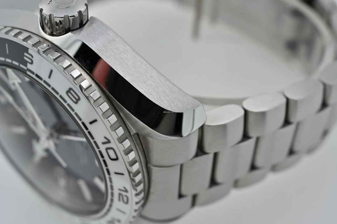  Omega Seamaster Planet Ocean GMT Black/White 21530442201001 