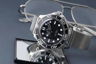 Thumbnail von Omega Seamaster Diver 300 M Stahl Automatik Ref. 210.30.42.20.01.010 B&P 2025