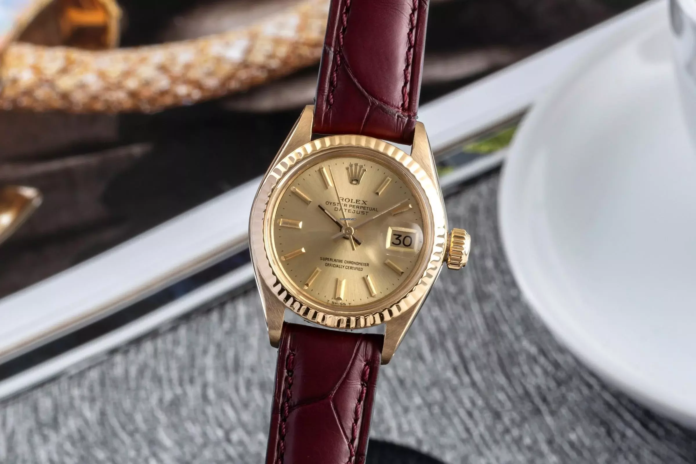  Rolex Lady-Datejust 18k (0,750) Gold Automatik Damenuhr Ref. 6904 