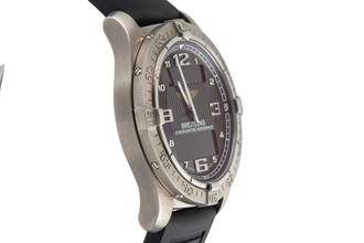 Thumbnail von Breitling Aerospace Avantage Chronograph Titan Quarz Herrenuhr Ref. E79362 B&P 2011