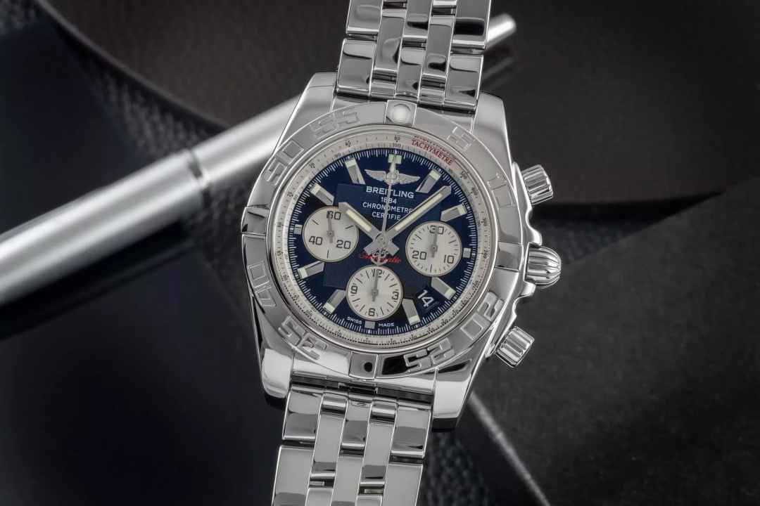  Breitling Chronomat 44 Chronograph Stahl Herren Automatik Ref. A011B67PA AB0110 