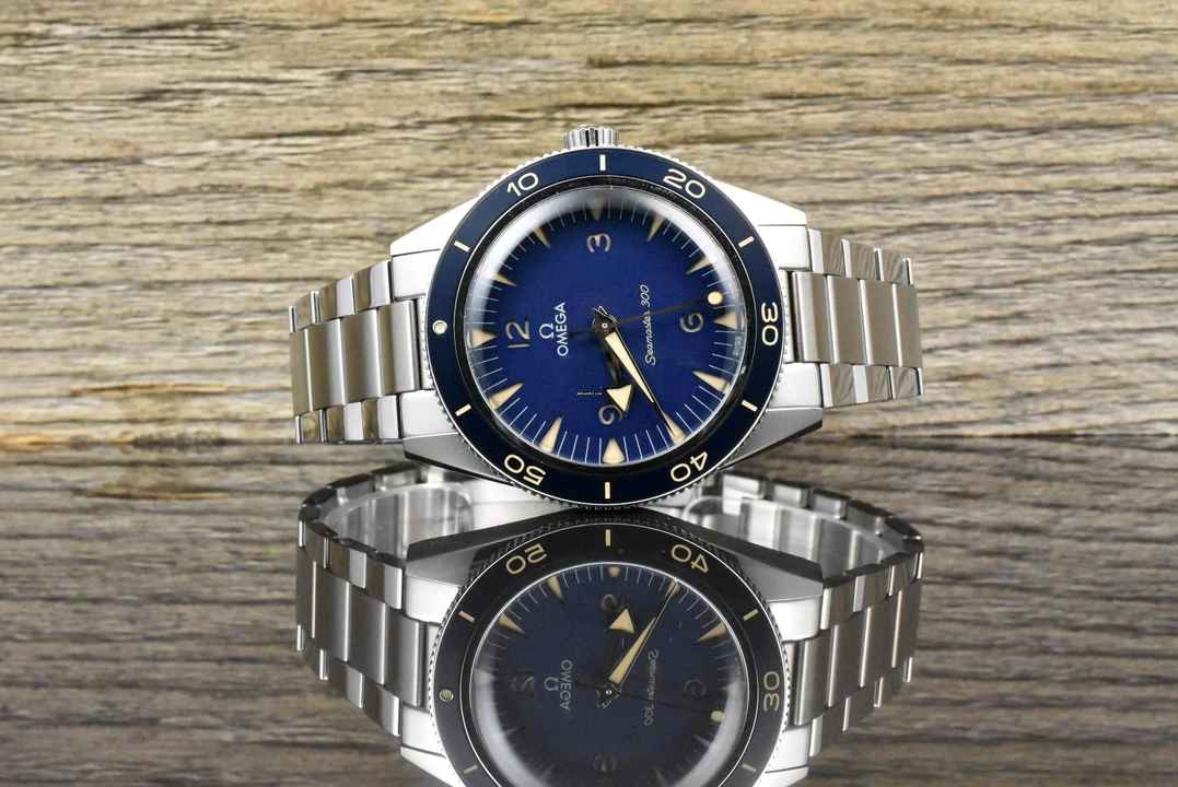  Omega Seamaster 300 Co-Axial Master Chronometer MINT / NEUWERTIG - NAVY BLUE - 2024 