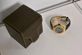 Thumbnail von Audemars Piguet Royal Oak Offshore Triple Calendar Date 18k Yellow Gold 25808