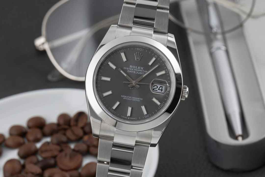  Rolex Datejust 41 Silver Dial Edelstahl Automatik Herrenuhr Ref. 126300 B&P 2024 