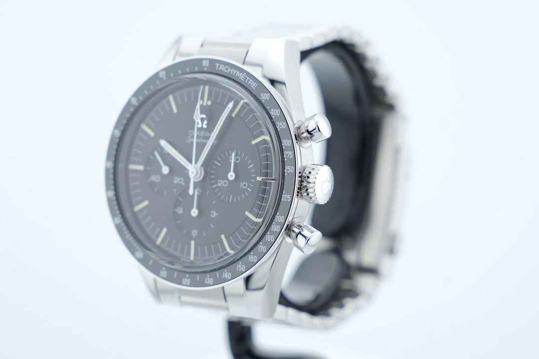  Omega Speedmaster Ed White - With Box And Papers - Unworn 311.30.40.30.01.001 2023 