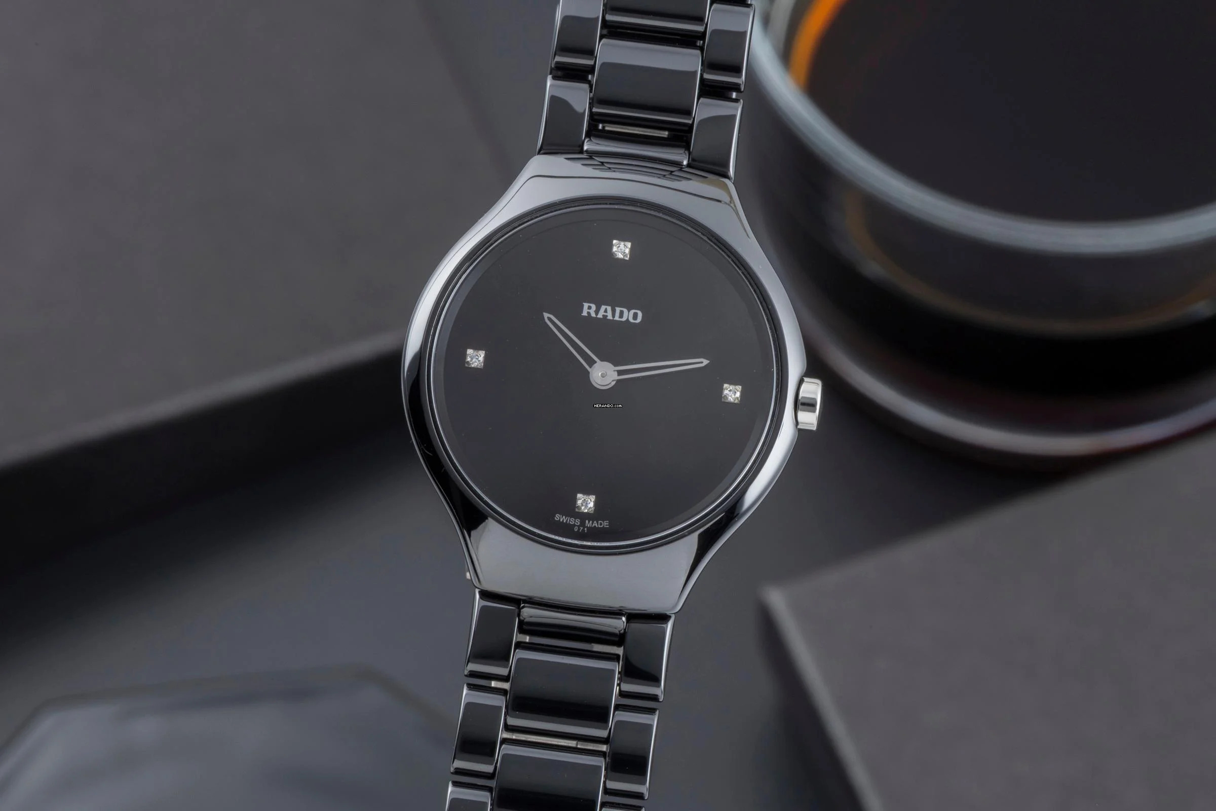  Rado True Thinline Black Dial Black CeramicDamenuhr Ref. 01.420.0742.3.071 B&P 