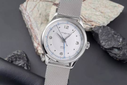  Montblanc Heritage Stahl Automatik Herrenuhr Ref. 119949 7492 Box & Papiere 2024 