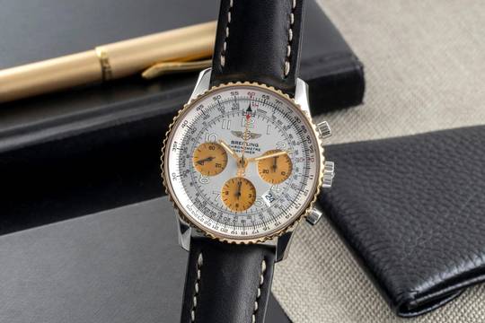  Breitling Navitimer Chronograph Stahl / Gold Automatik Herren Ref D23322 Papiere 