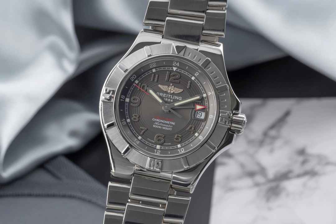  Breitling Colt GMT+ Automatik Edelstahl Herrenuhr Ref. A32370 