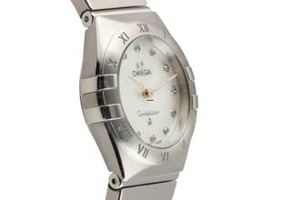 Thumbnail von Omega Constellation Ladies Stahl Diamonds MOP Dial Quarz Damen Ref.131.10.25.60.55.001