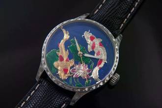 Thumbnail von Trenyo Koi Pond Unique Piece in Dial 14k Yellow gold and 999 Silver