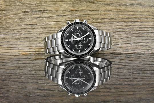  Omega Speedmaster Professional Moonwatch Co Axial Date Black Dial Autimatik - B&P 