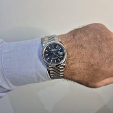 Thumbnail von Rolex Datejust 36 Motif Blue Dial Jubilee Automático Completo