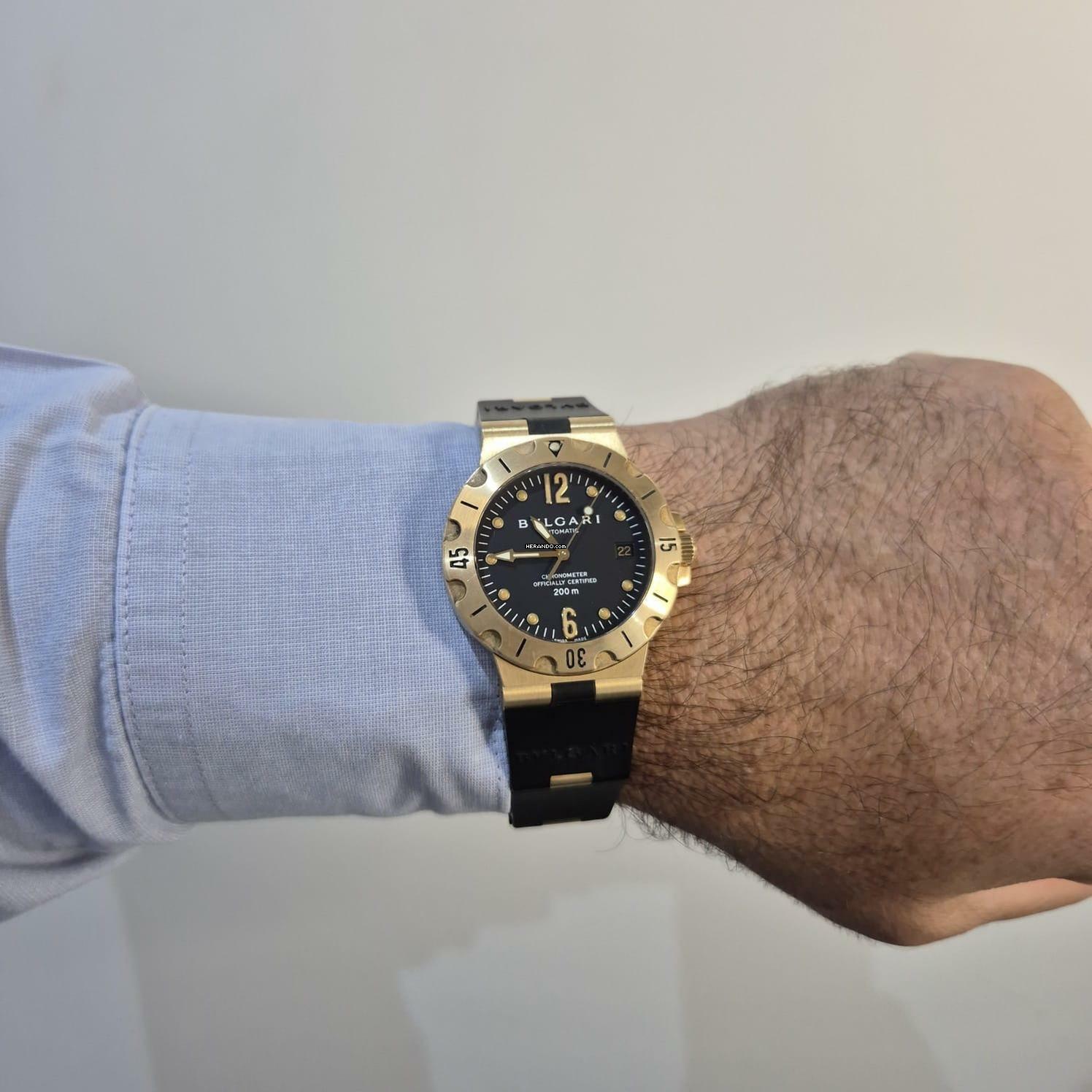 Thumbnail von Bulgari Diagono Scuba Diver Ouro 38mm Automático Completo