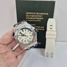 Thumbnail von Audemars Piguet Royal Oak Offshore Diver White Dial 42mm Automático Completo