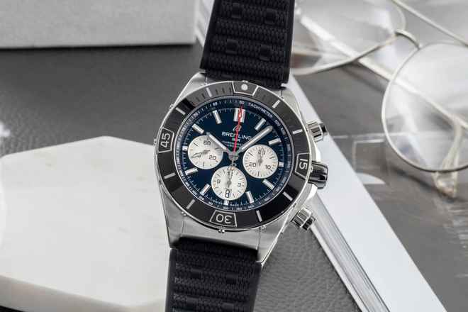 Breitling Chronomat Super Chronomat B01 44 Chronograph Automatik Ref. AB0136251B1S1 B&P 