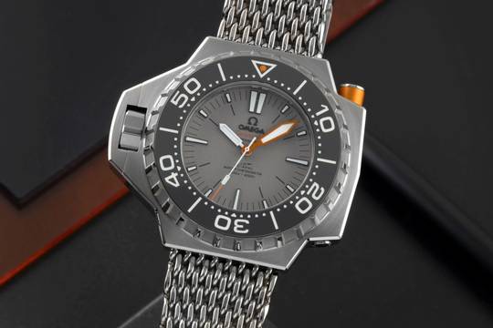  Omega Seamaster PloProf Titan Automatik Ref. 227.90.55.21.99.001 B&P 2017 