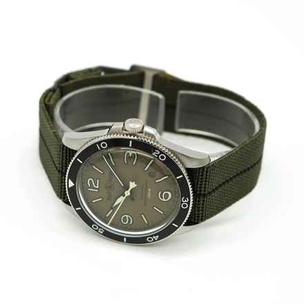  Bell & Ross BR V2 V2-92 Military Green 