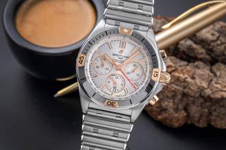 Thumbnail von Breitling Chronomat 42 B01 42 Chronograph Automatik Ref. IB0134101G1A1