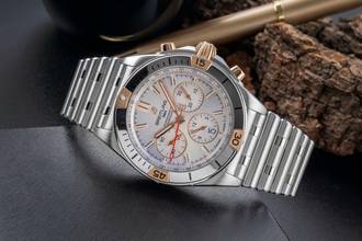 Thumbnail von Breitling Chronomat 42 B01 42 Chronograph Automatik Ref. IB0134101G1A1