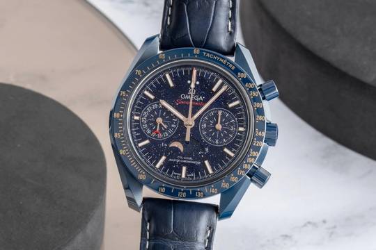  Omega Speedmaster Moonphase Moonwatch Blue Side of the Moon 304.93.44.52.03.002 