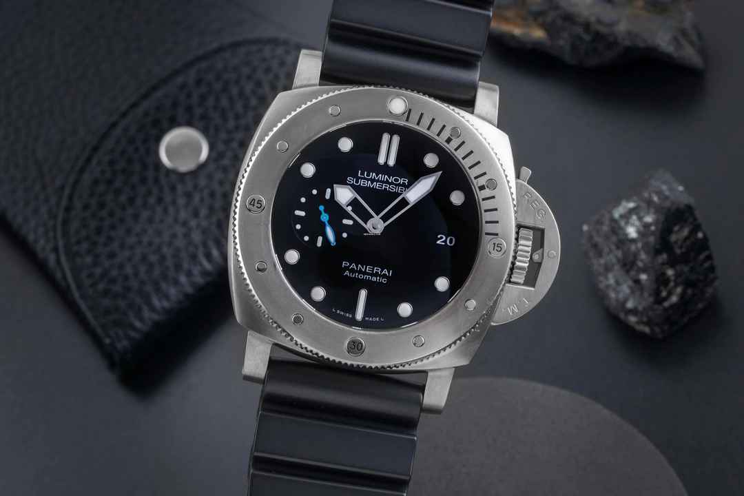  Panerai Submersible Titan 47mm Automatik Herrenuhr Ref. PAM01305 B&P 2019 