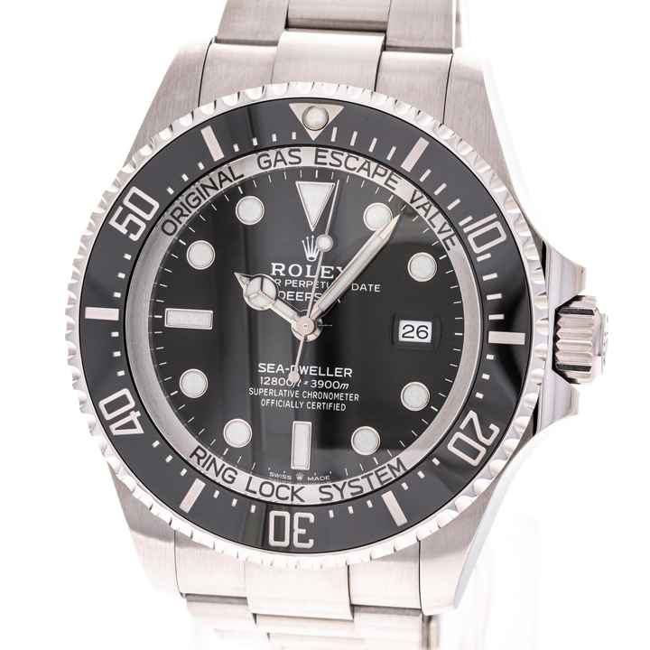  Rolex Sea-Dweller Deepsea 44 Black – 126660 – NEW & Unworn – 06/2022 Full Set Lc100 