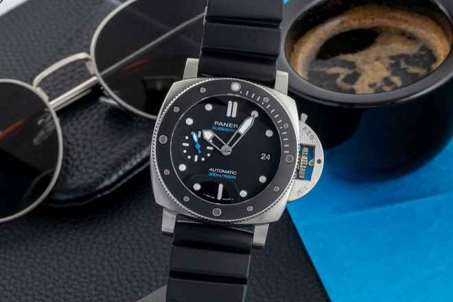  Panerai Luminor Submersible Stahl Automatik Herrenuhr PAM00683 B&P 