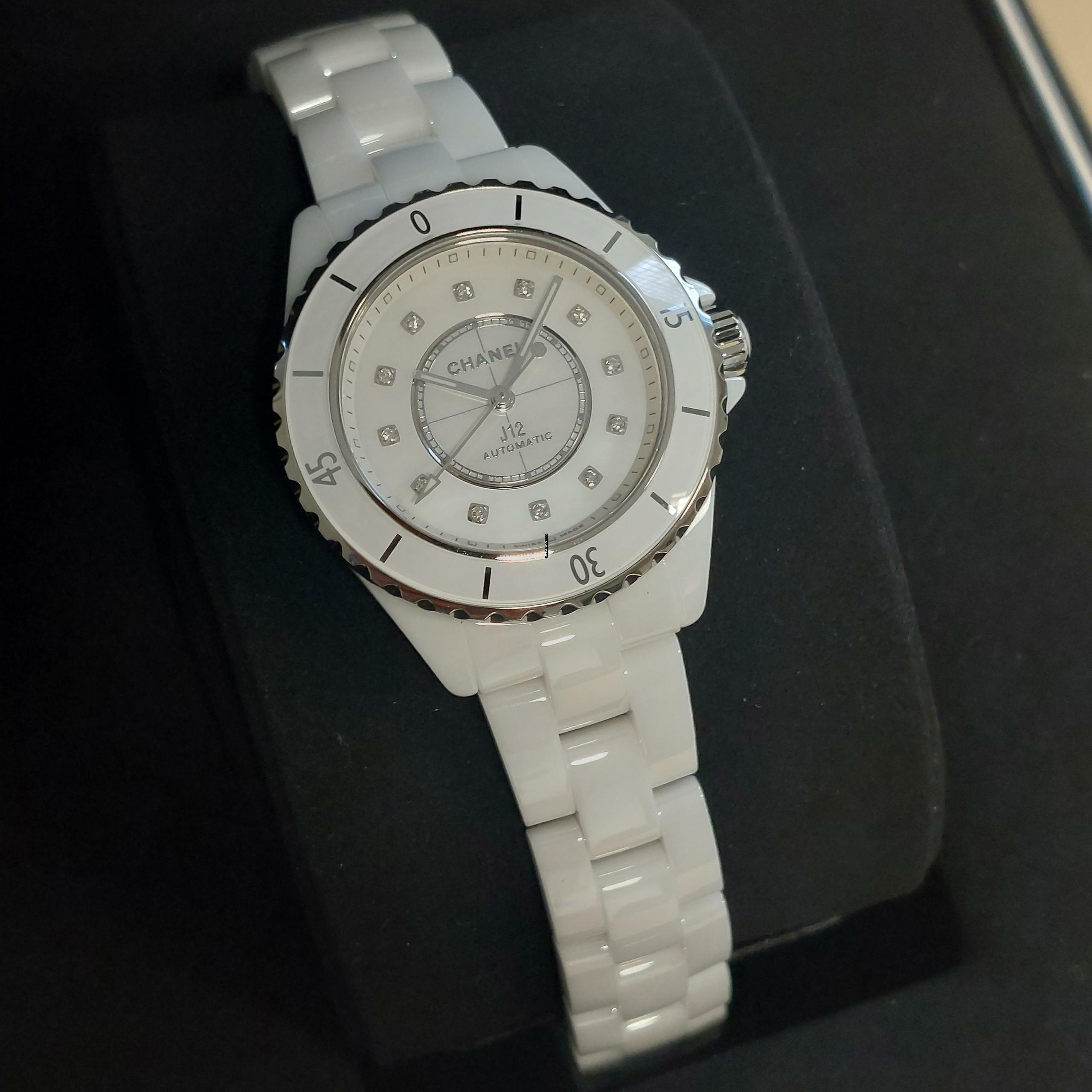 Thumbnail von Chanel J12 H9741 - 12.2 Caliber - Diamonds Automatic - 33mm Full Set