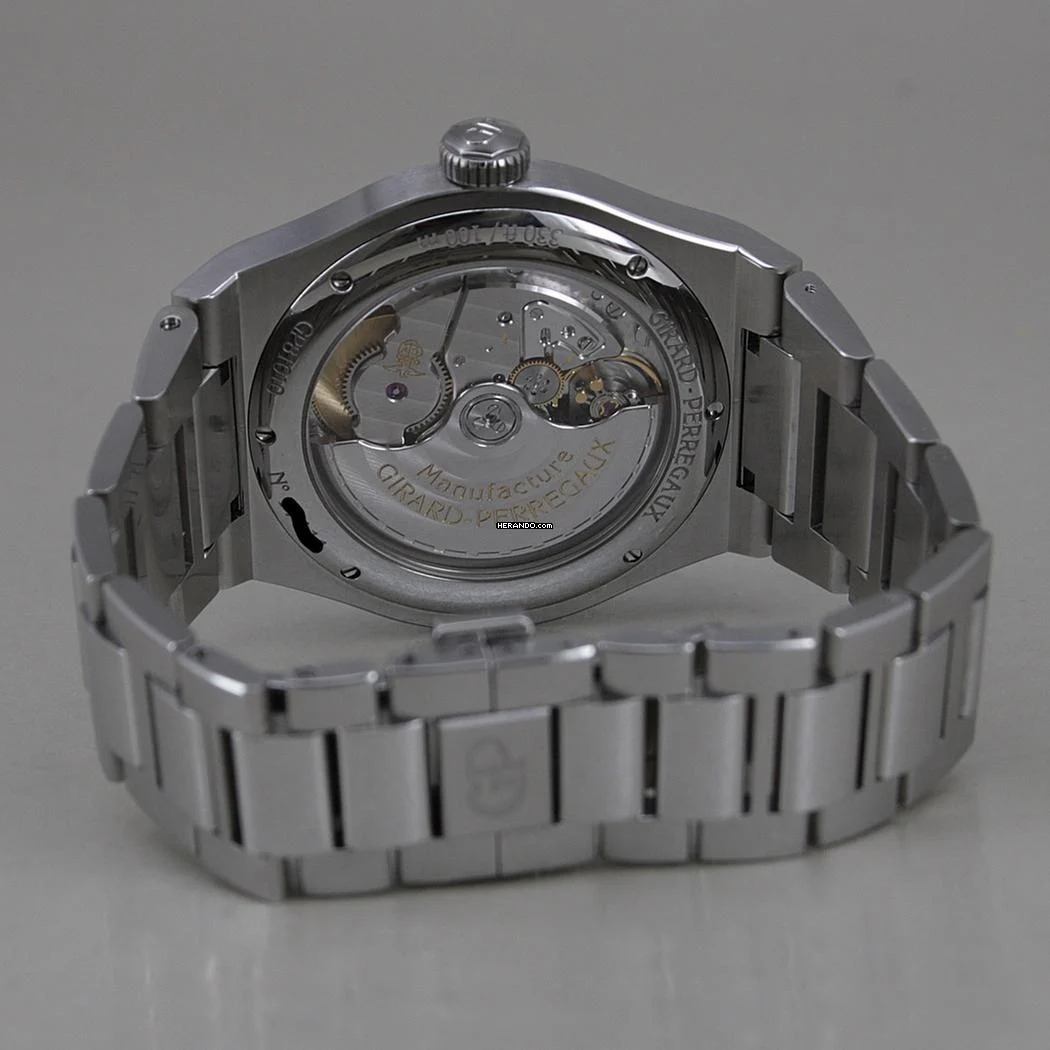 Thumbnail von Girard Perregaux Laureato Automatik Ø 42 mm Full Set Top Zustand
