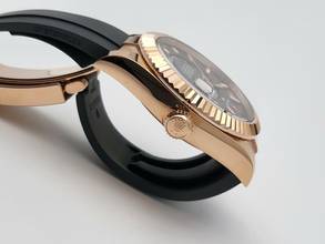 Thumbnail von Rolex Sky-Dweller 18 Kt. Rose gold unworn rhodium grey dial Full Set 2021 Austria